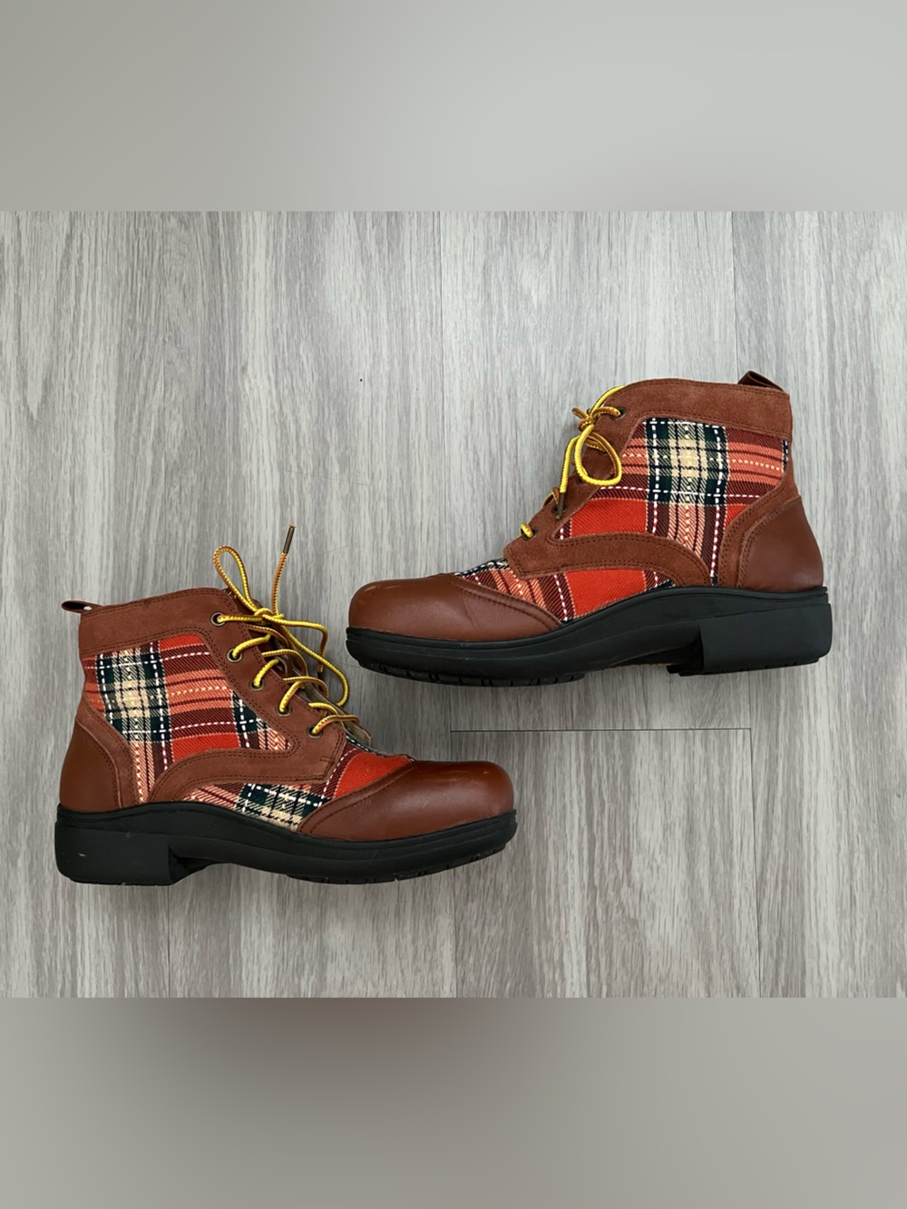 Alegria Plaid Leather Lace Up Ankle Boots Comfort Shoes Women’s EU 38 US 8-01